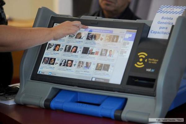 “El voto electrónico no es ni seguro, ni auditable ni secreto”
