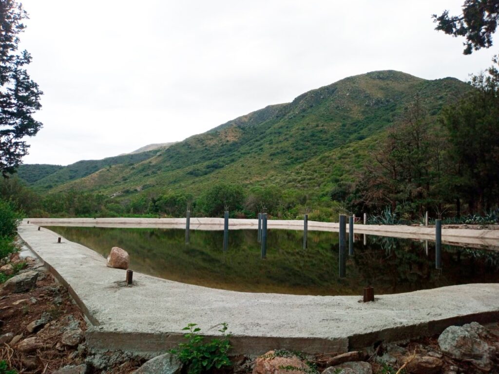 San Luis: Una cooperativa construyó un acueducto de 650.000 litros
