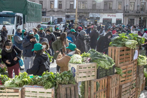 Verdurazo en el centro porteño: "Especulan con el precio de los alimentos de los argentinos"