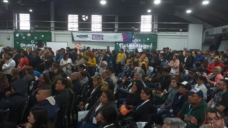 Kicillof encabezó el lanzamiento del Foro Provincial de Cooperativas en Marcha: "Vamos a trabajar para que el movimiento crezca"
