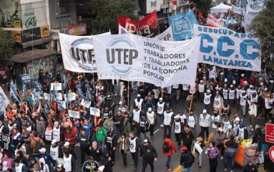 Tensión por los cambios en Potenciar Trabajo: "Tolosa Paz y el Presidente iniciaron un enfrentamiento con los movimientos sociales"