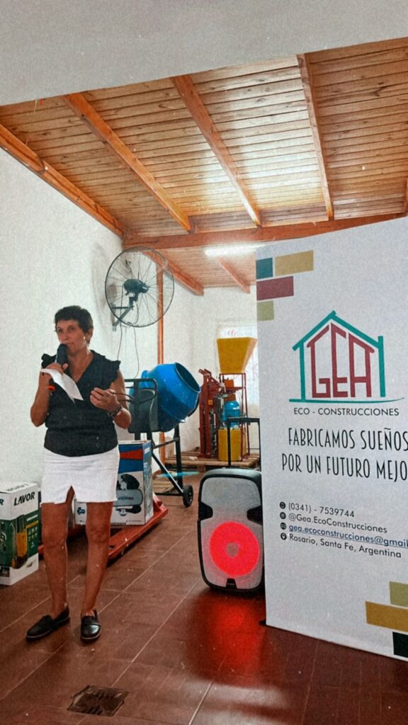 Se inauguró la primera fábrica cooperativa de mujeres constructoras en Rosario