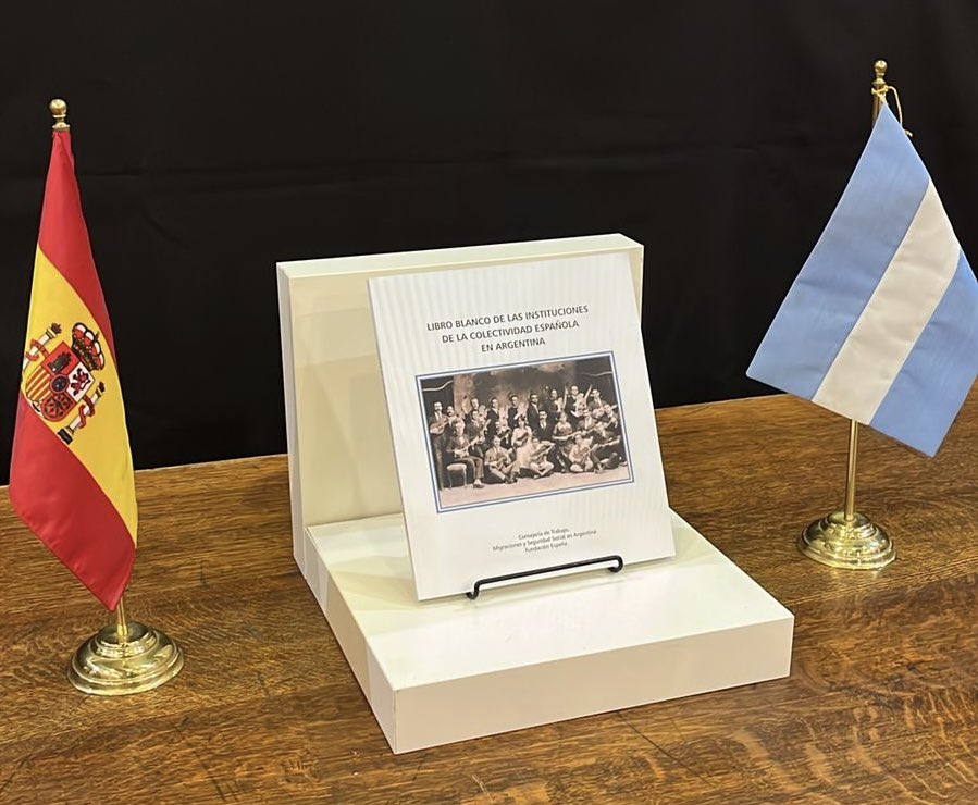 Presentaron el Libro Blanco de las instituciones de colectividades españolas en Argentina