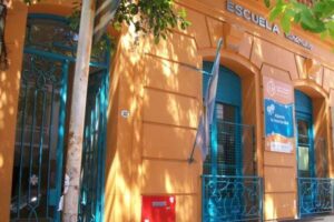 CABA: La escuela cooperativa Mundo Nuevo lanzó una campaña para comprar su edificio