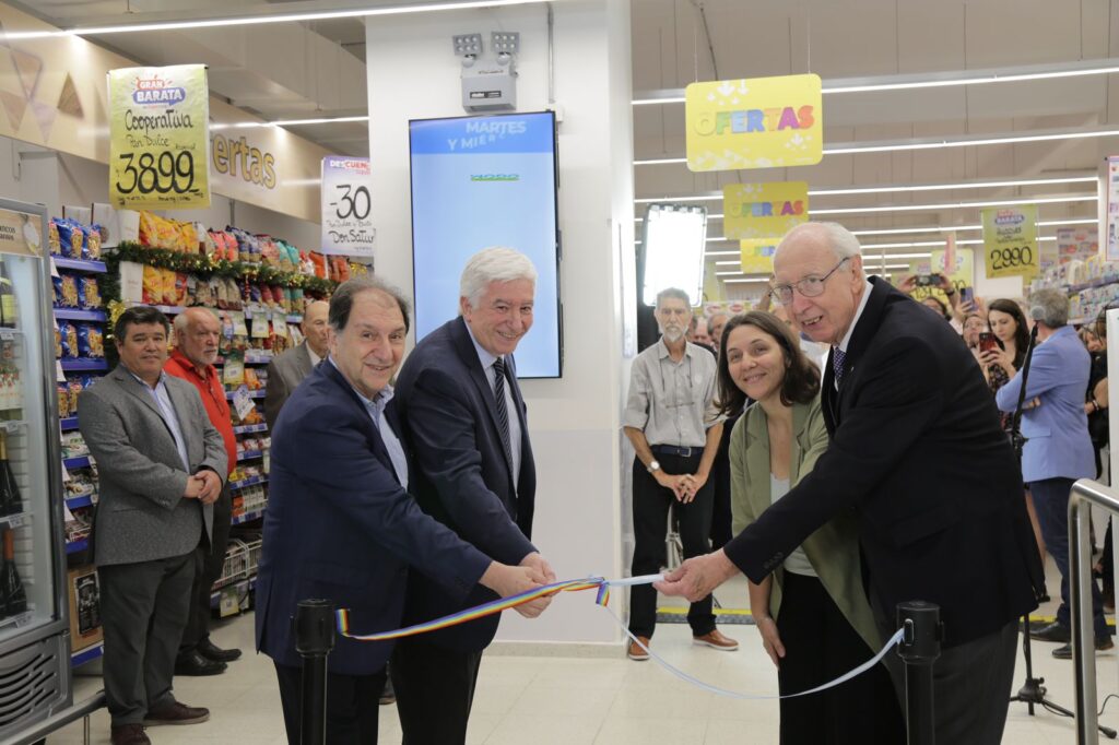 Inauguración Supercoop San Telmo