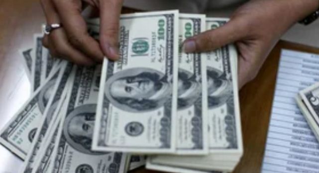 dólar