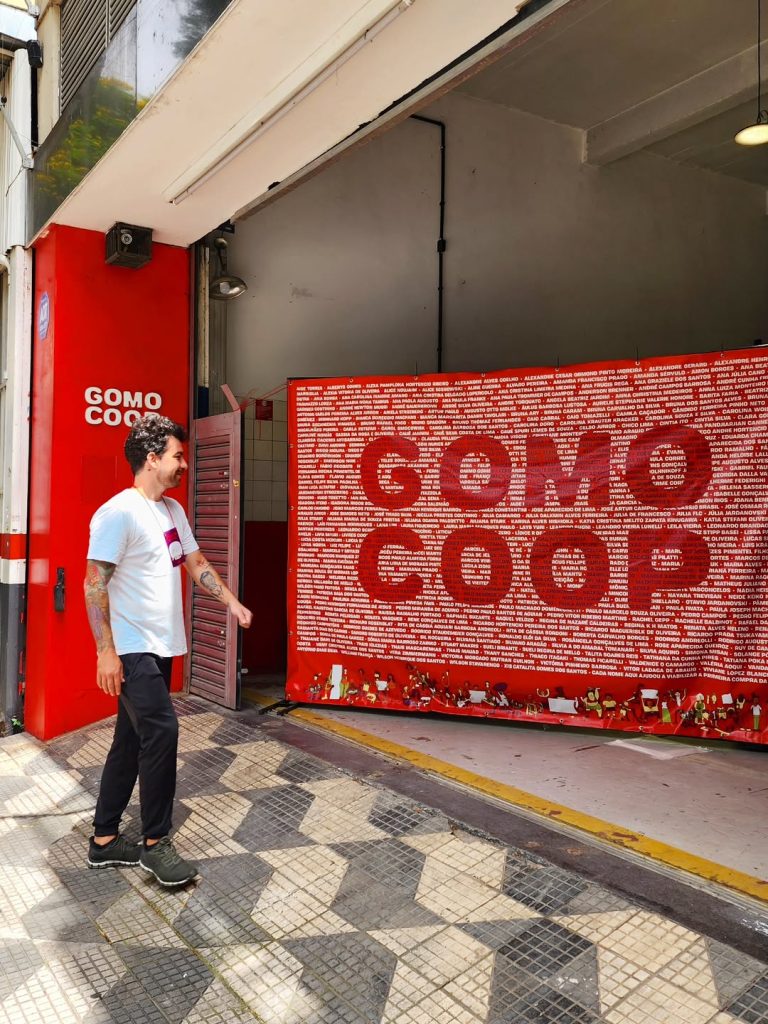 Fachada del mercado cooperativo Gomo Coop São Paulo.