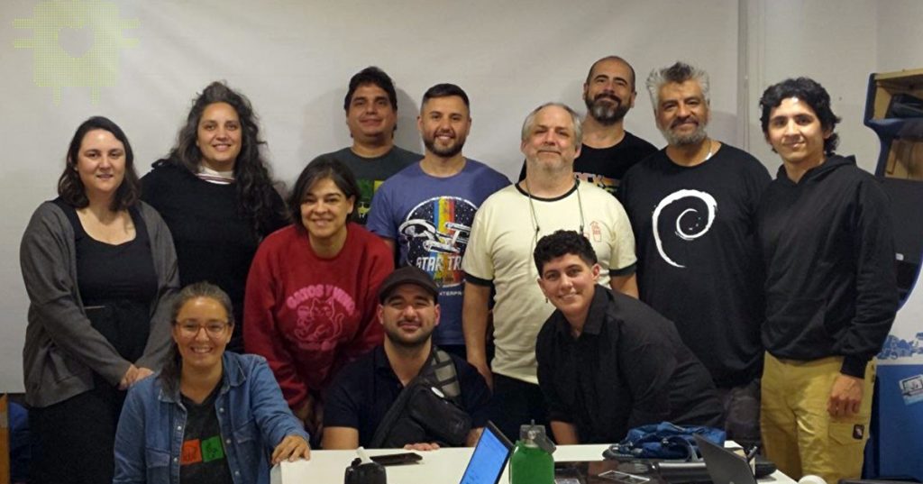 Integrantes de la Mutual MIT reunidos: inteligencia artificial y trabajo cooperativo desde la economía social tecnológica