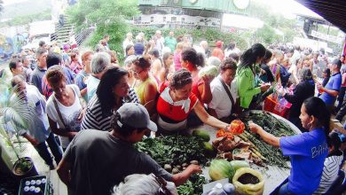 Red CECOSESOLA en operativo de distribución de productos de primera necesidad.