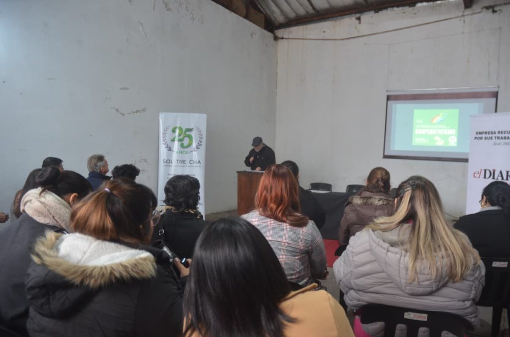 Mesa de Cooperativas: Acto por el Día del Cooperativismo en La Prensa Limitada.